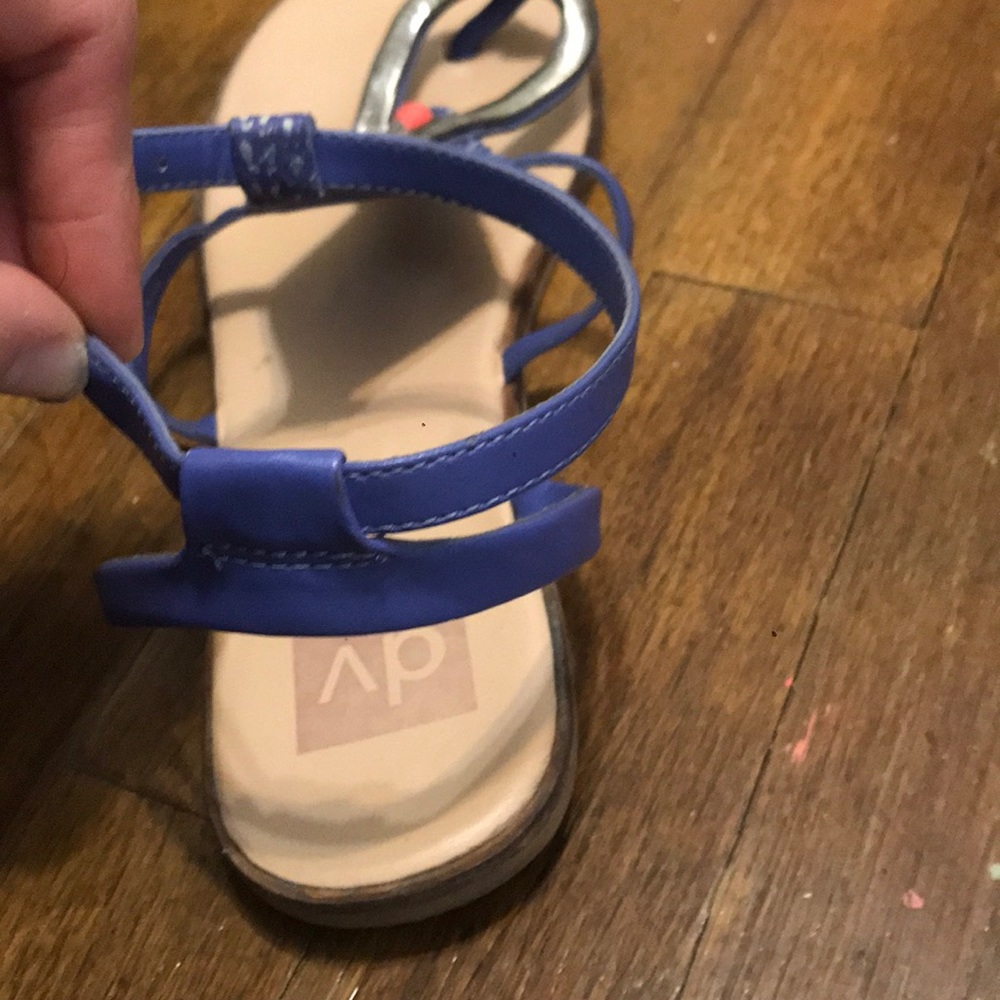 Sandals - Picture 4 of 4